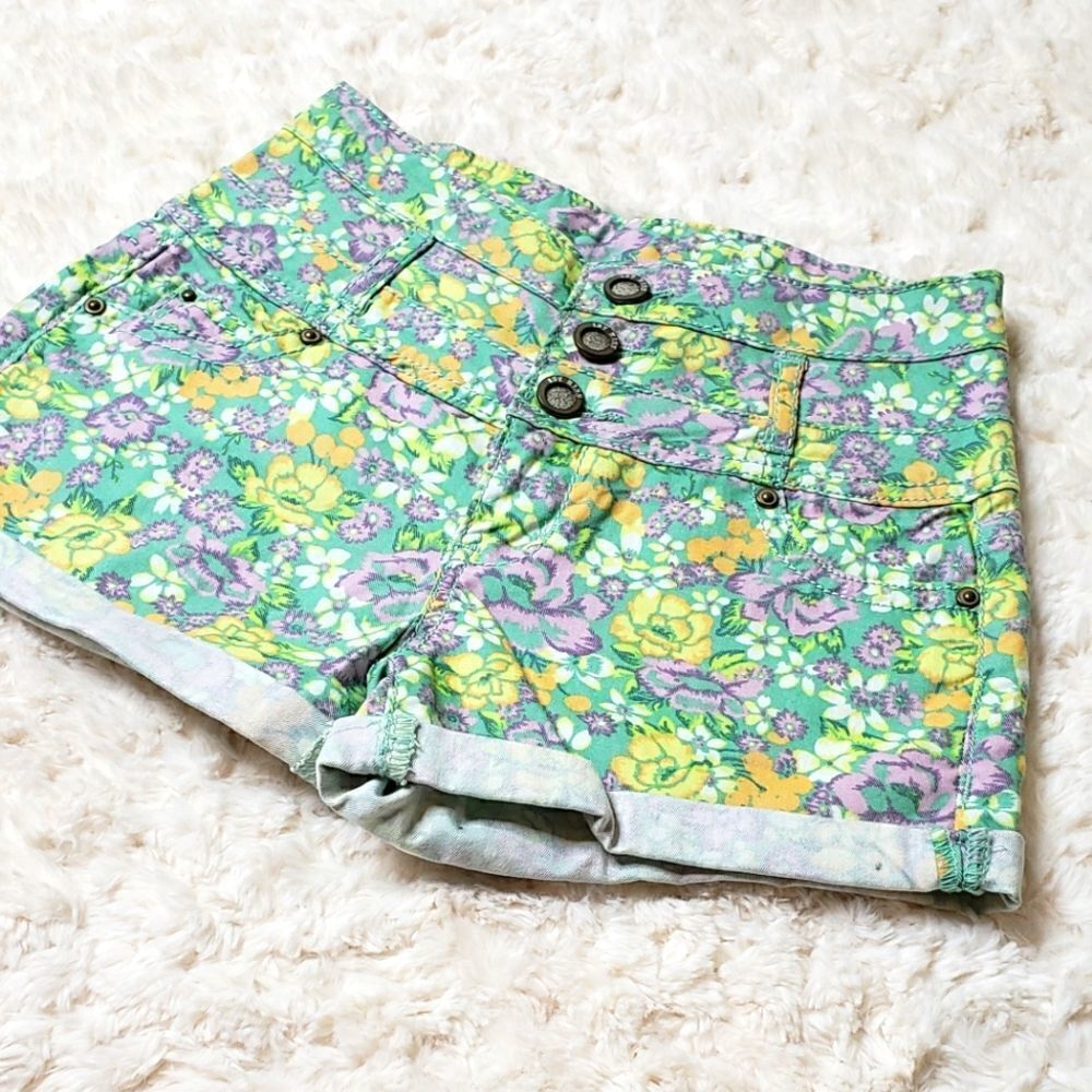 1st Kiss High waisted Floral Denim Spring Shorts